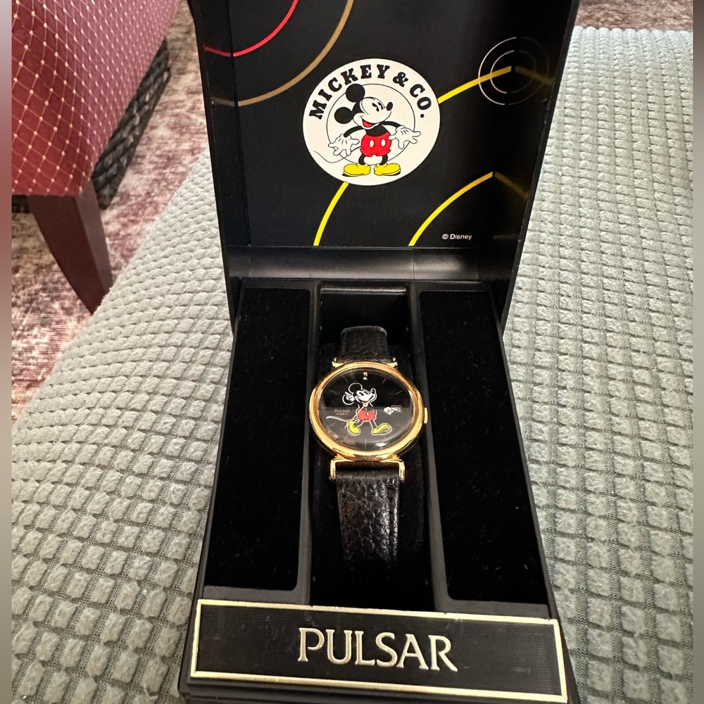 Pulsar Disney Mickey Mouse Watch with inset date
